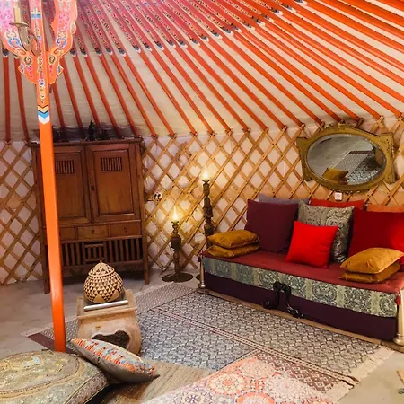 Luxury tent Yurta Arco Iris *